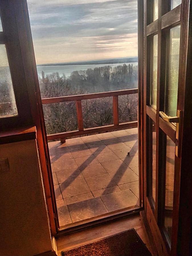 Villa Korozsa Vendeghaz Тихани Екстериор снимка