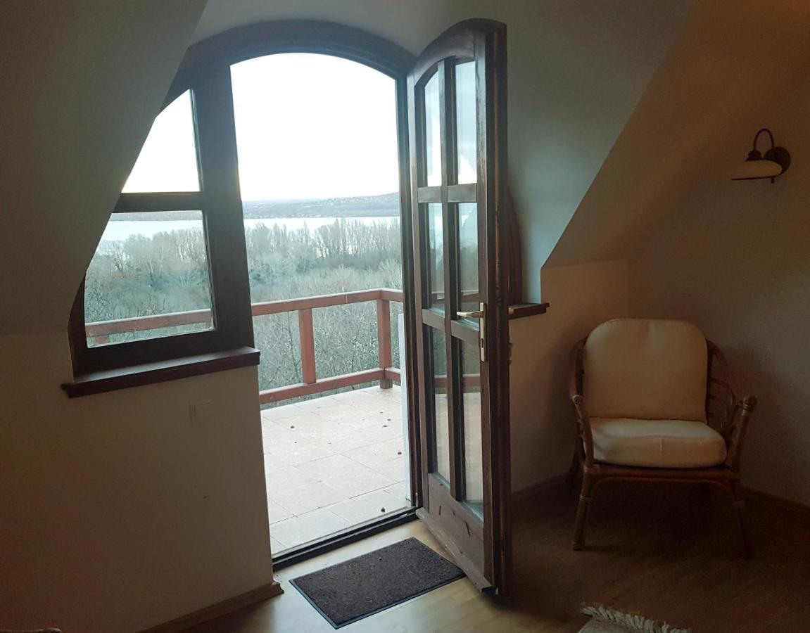 Villa Korozsa Vendeghaz Тихани Екстериор снимка